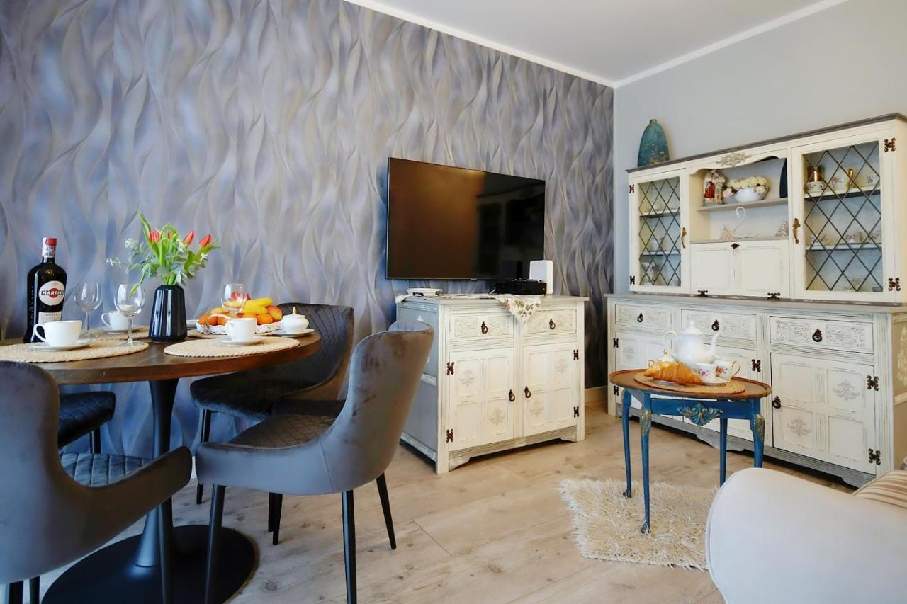 Miodowy Dom Exspanse Apartament 2 Lub 3 Pokoje Z Tarasem I Parkingiem Колобжег Екстер'єр фото