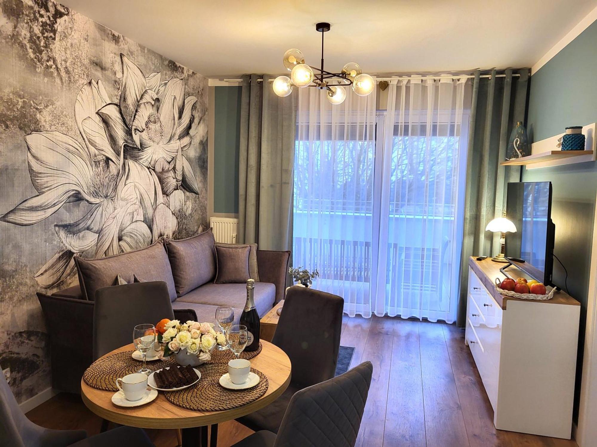 Miodowy Dom Exspanse Apartament 2 Lub 3 Pokoje Z Tarasem I Parkingiem Колобжег Екстер'єр фото